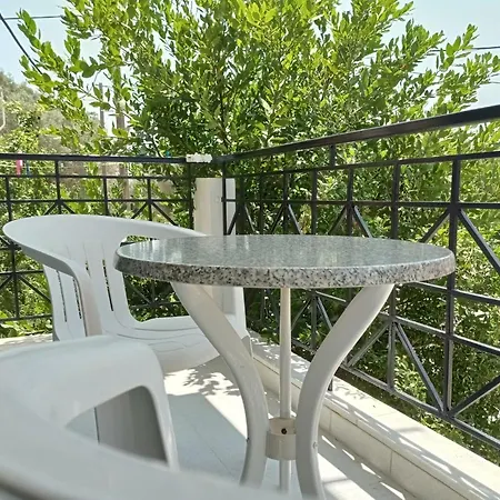 Marias With Balcony In Town